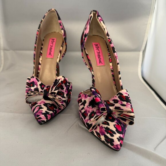 Betsy Johnson Pink Cheetah print pump - Picture 4 of 11